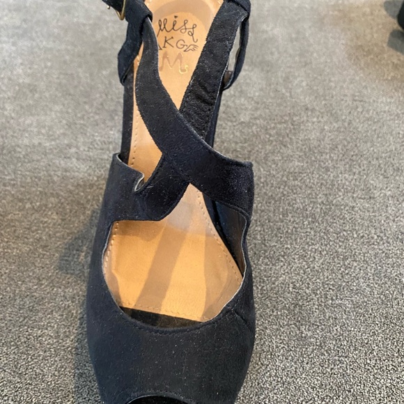 Miss KG Platform, wedge, open toe, suede, chunky heels, black, size 6, - Picture 6 of 8